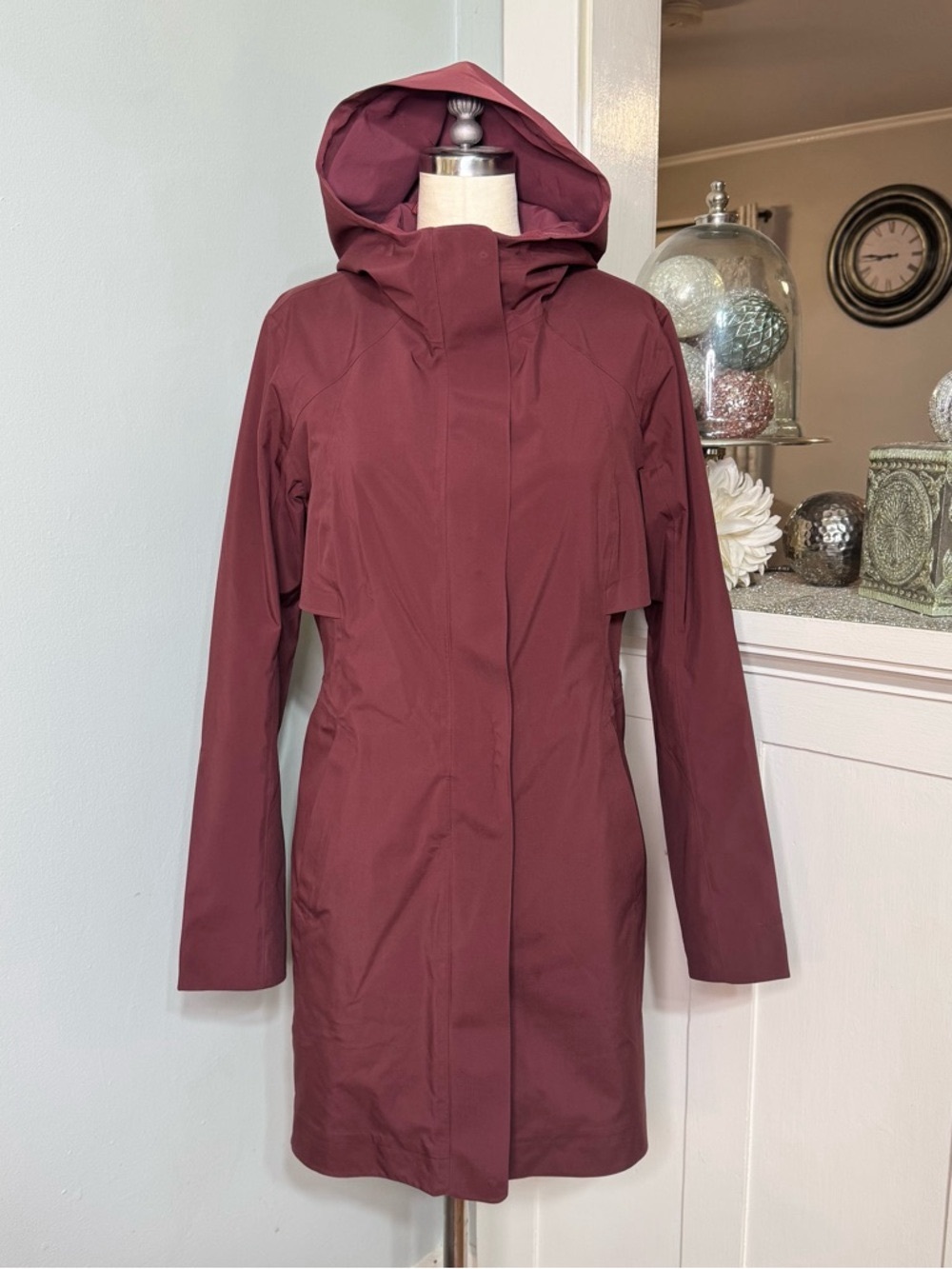 Lululemon Rain Rebel Jacket Waterproof Utility Jacket Red Merlot Size 6 Small - Picture 8 of 16